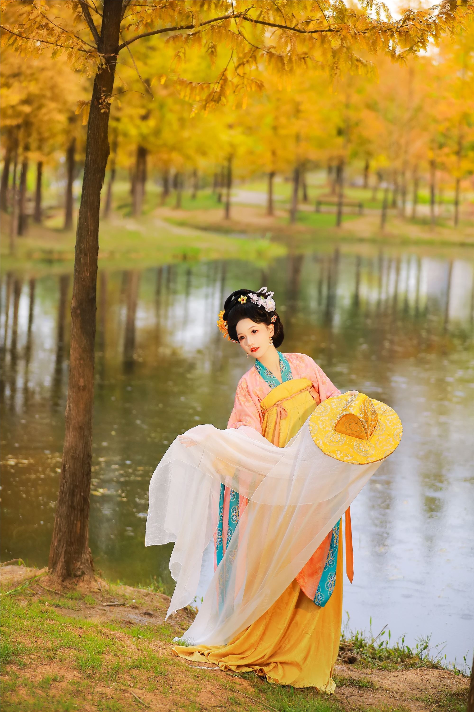 YITUYU艺图语 2025.02.07 秋意浓 焚香小也